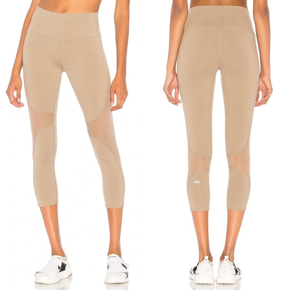 ALO Yoga‎ | High Waisted Coast Yoga Capris Leggings in Gravel Tan
